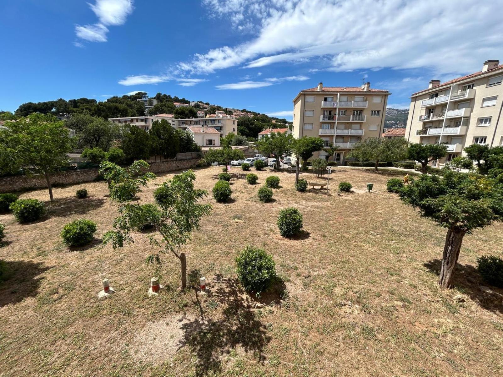 T4 Lumineux Et Spacieux, Parking Et Parc Prive Toulon Kültér fotó