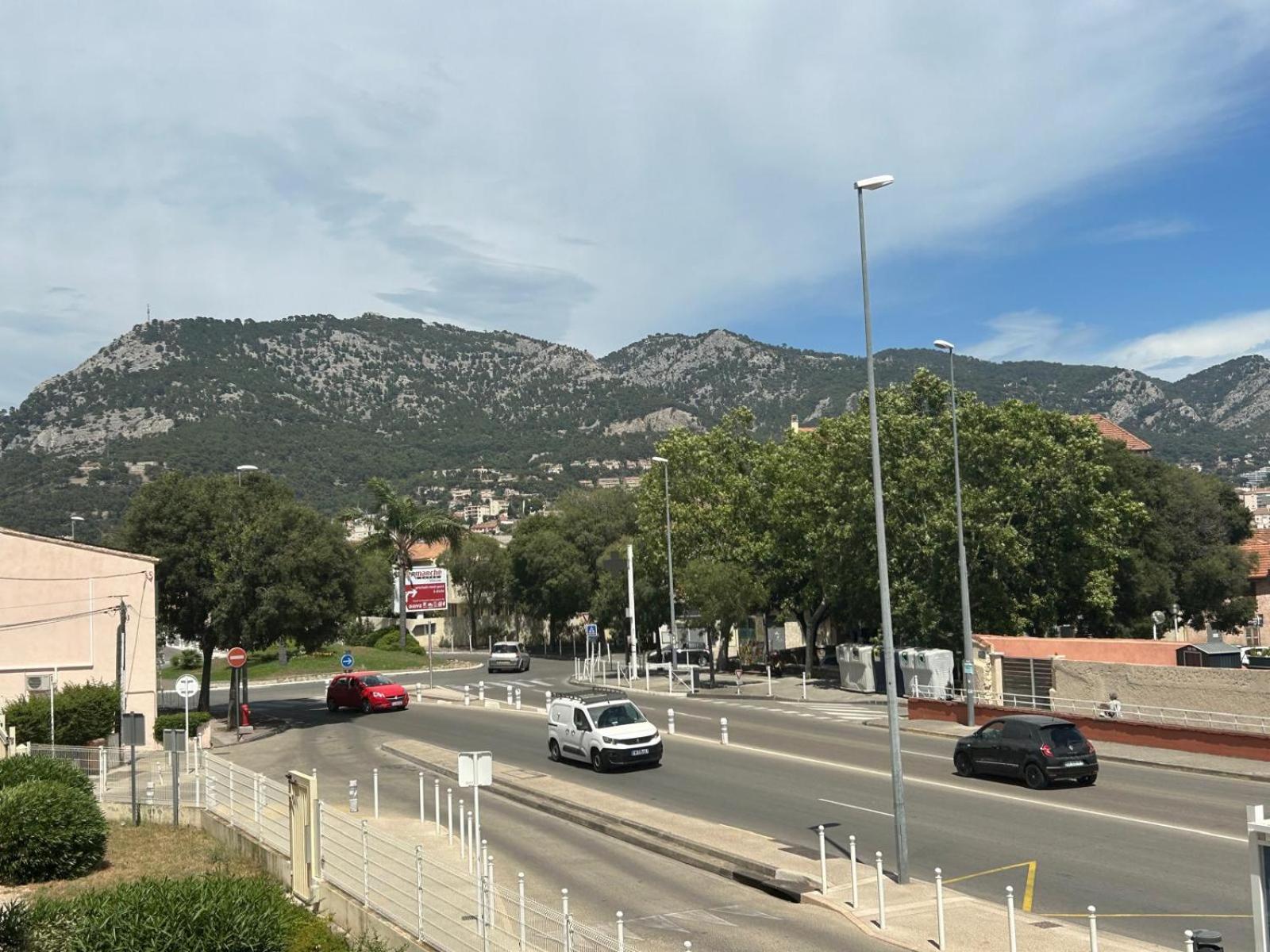 T4 Lumineux Et Spacieux, Parking Et Parc Prive Toulon Kültér fotó