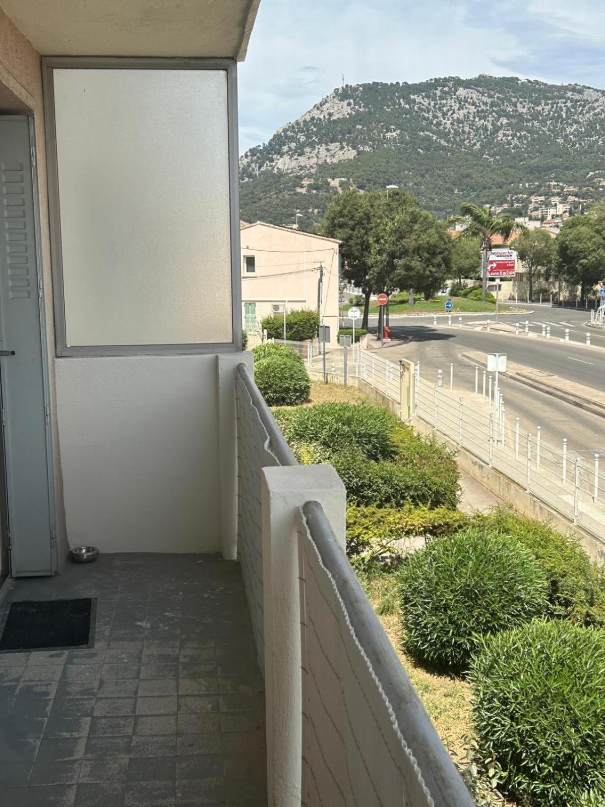 T4 Lumineux Et Spacieux, Parking Et Parc Prive Toulon Kültér fotó